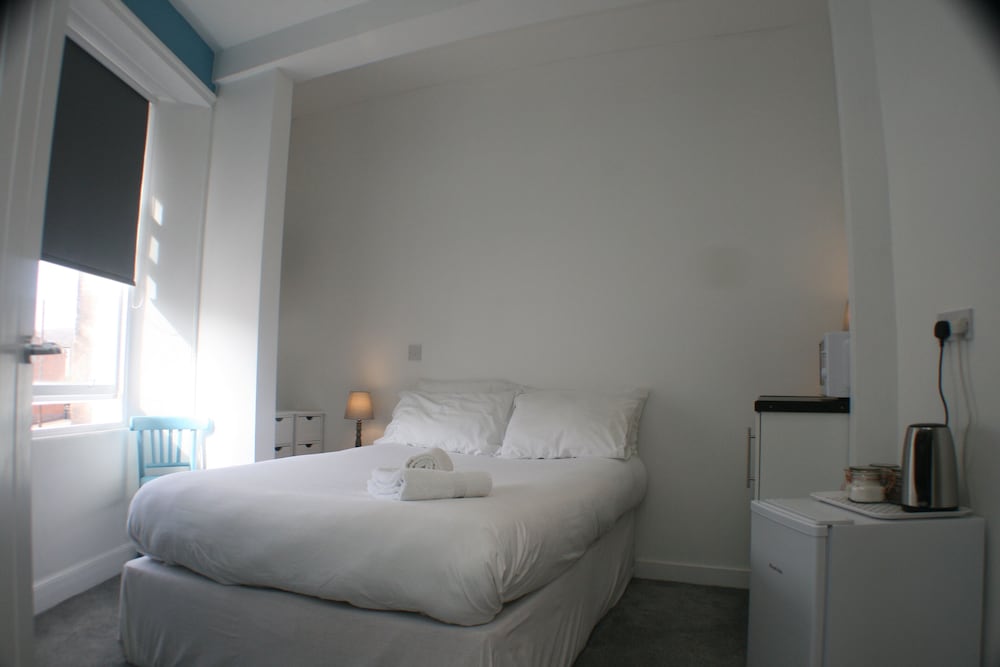 En Suite Rooms at the Rose and Thistle view 4