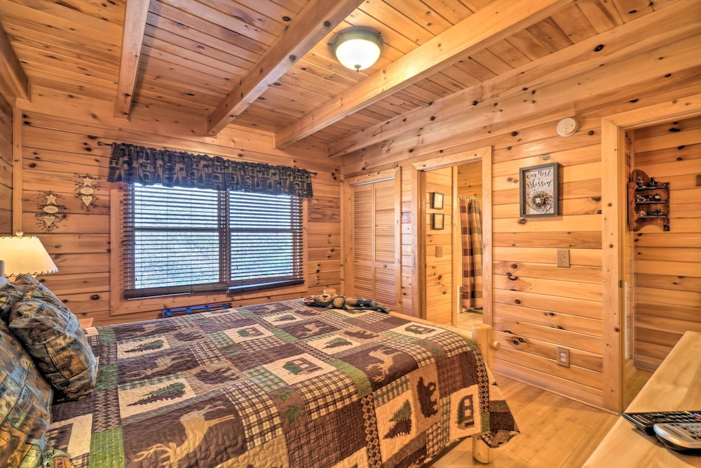 Inviting Sevierville Cabin w/ Deck & Hot Tub! view 2