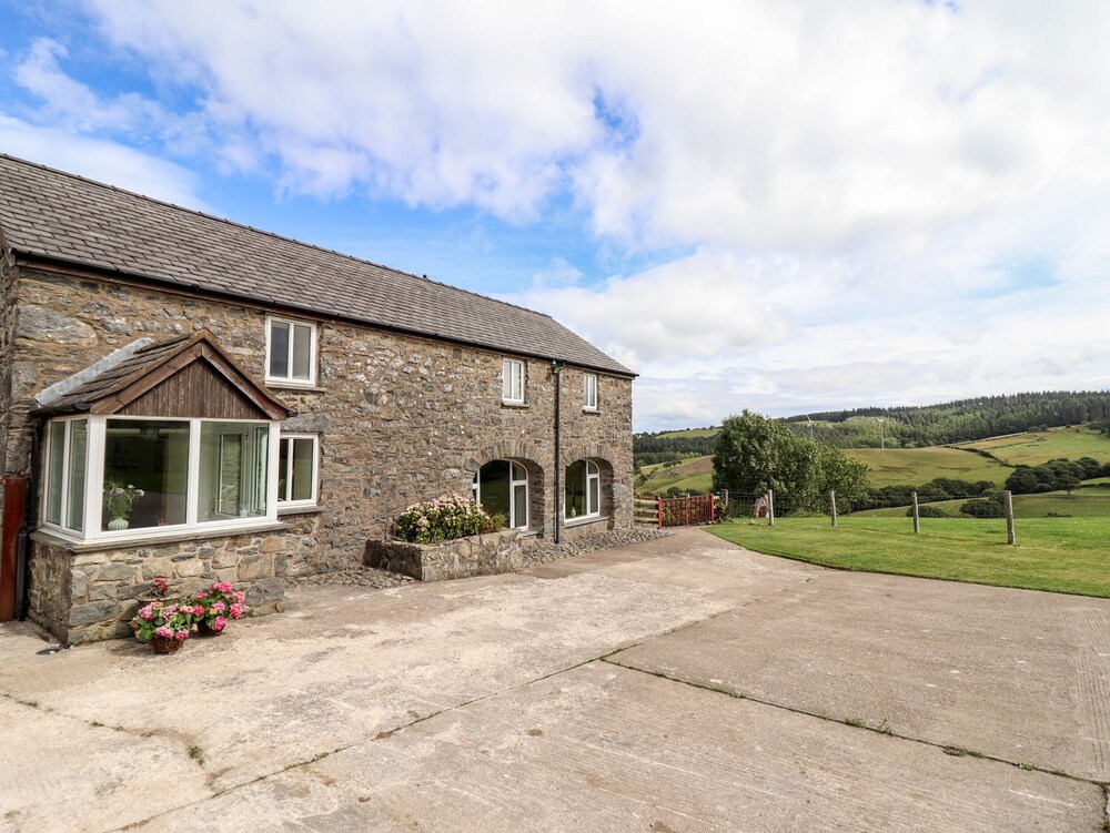 The Stables At Cae Gwyn