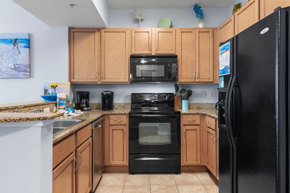 Palms Resort #1603 Jr. 2BR