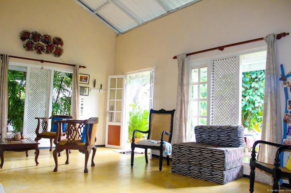 Anne's Maisonnette