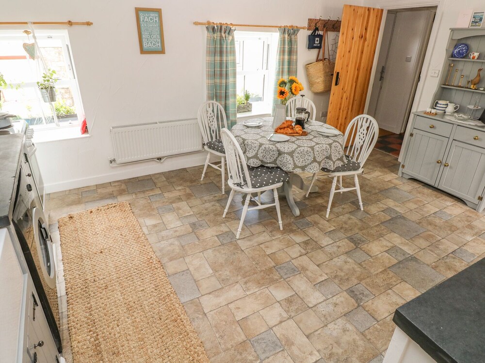 Snowdrop Cottage