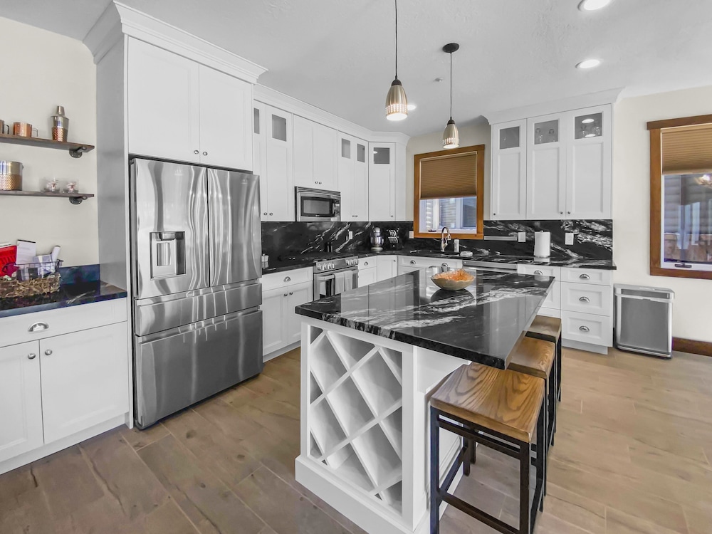 Deer Valley Escapes - Park City Ski Resort Condos