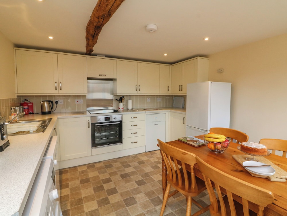 Hunstone Barn view 5