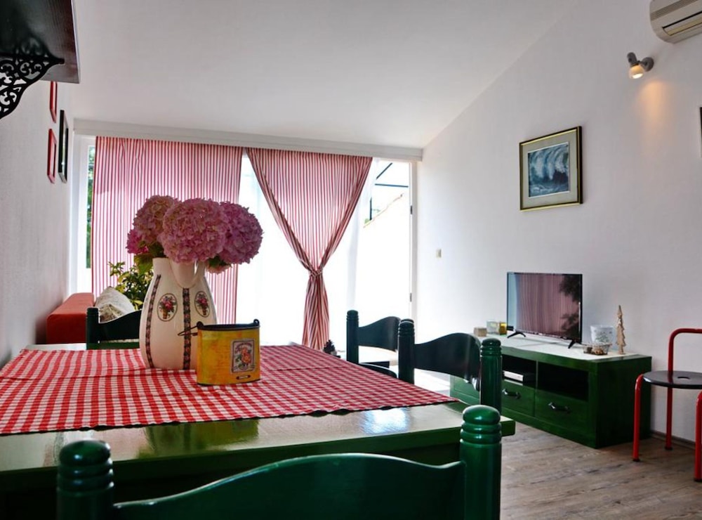 Bay House Rosohotnica