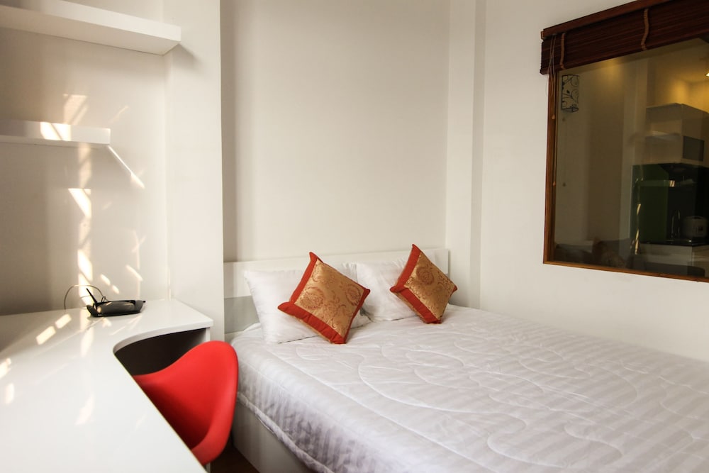 Smiley Apartment 2