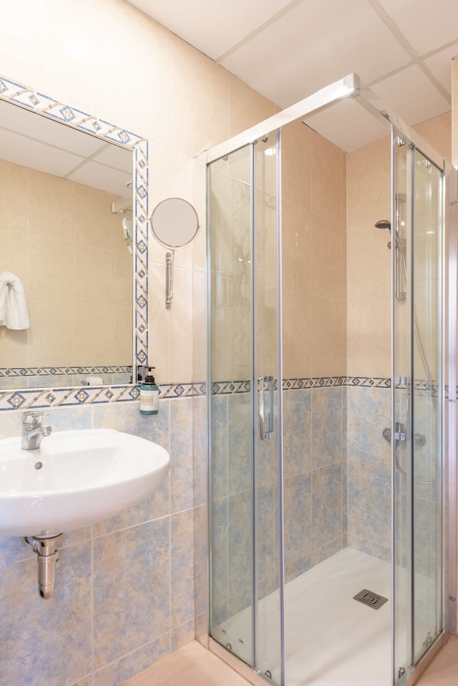 The Red Hotel by Ibiza Feeling - Adults only