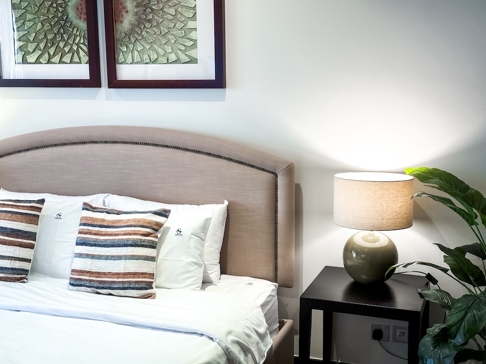 Resort Apartments - Royal Amwaj North