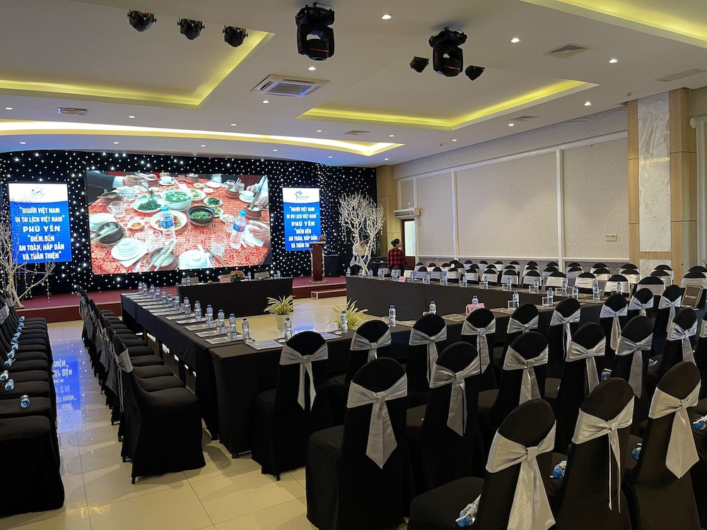 meeting & event spaces