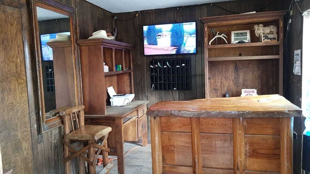 Motel Colonial view 2