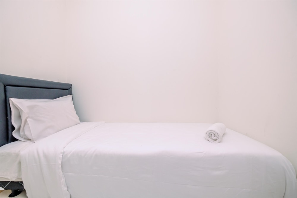 Best Deal and Homey 2BR Podomoro Golf View Apartment