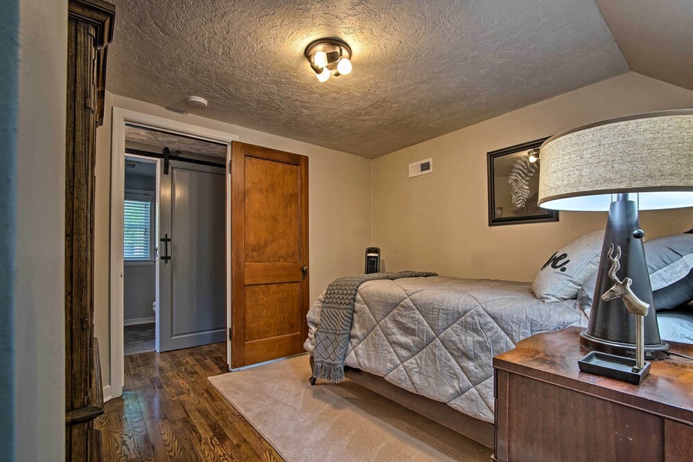 Emporia Vacations - Cute Emporia House - Mins to Downtown  Esu! - Property Image 5