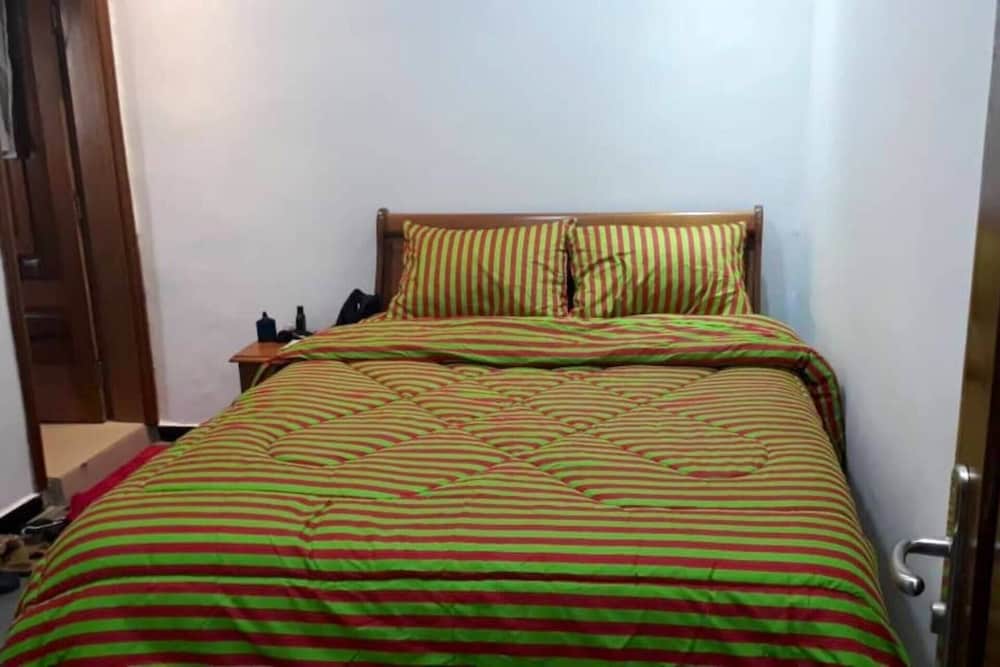 Mam Lovely 2-bed Apartment in Dakar-almadies view 5