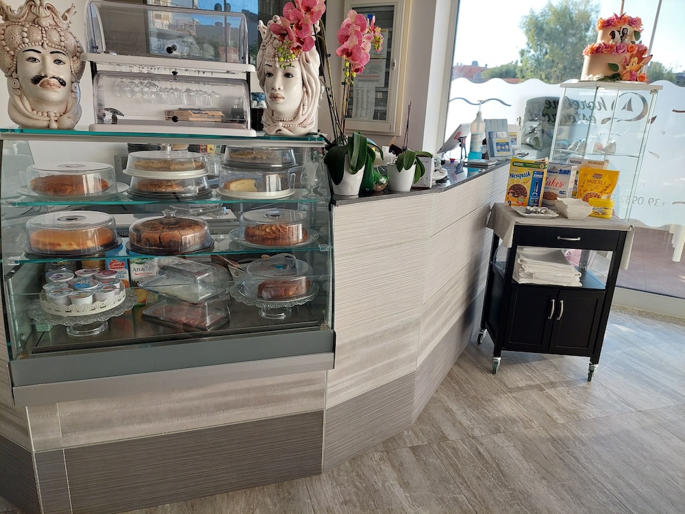 Bed and Breakfast Brezza Marina e Ristorante Shoreline, photo 54