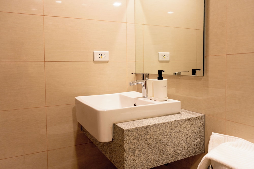 Uptown Park Suites Tower 2