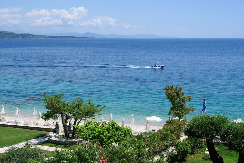 Nissaki Bay