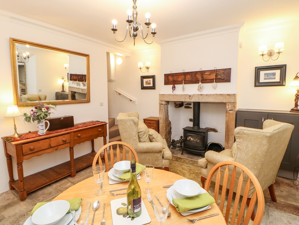 Hawthorne Cottage