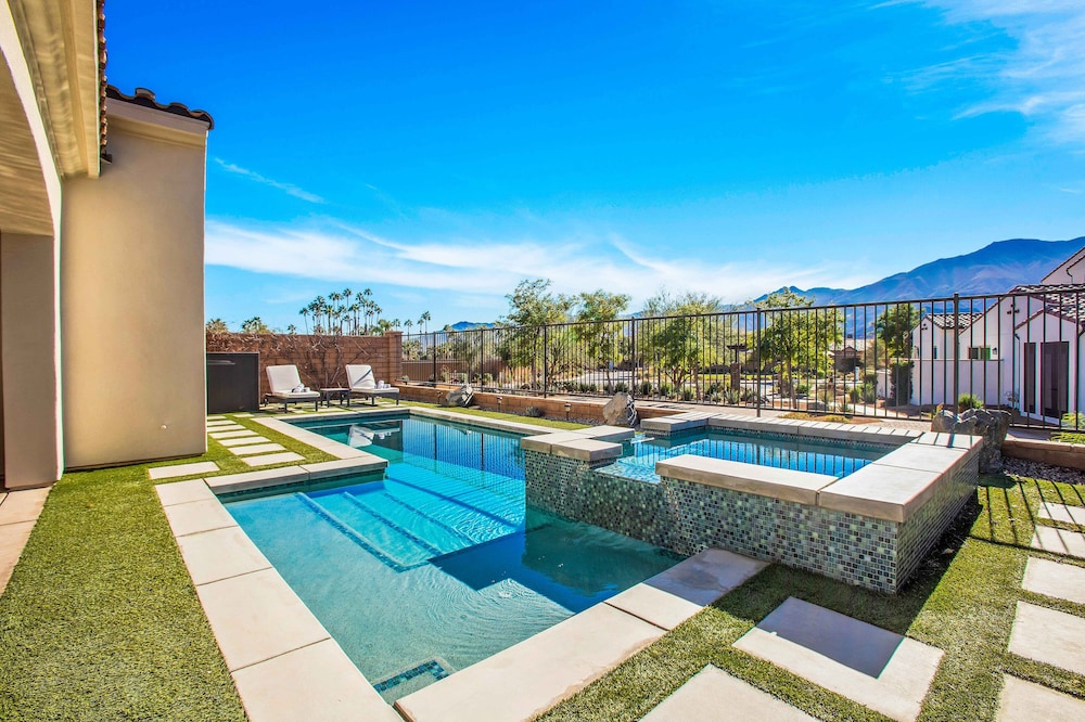 PGA Signature Lux Estate