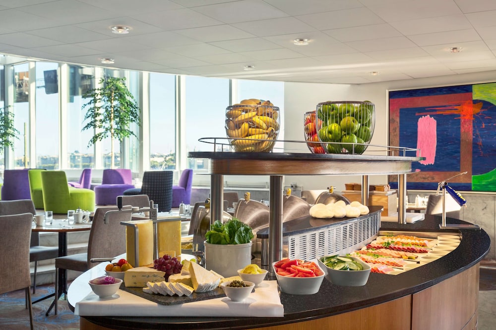 Hilton Stockholm Slussen Hotel 140