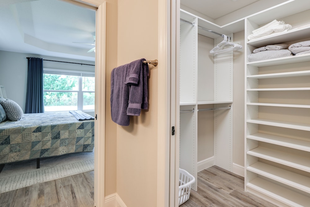 Golf Cart & Home Office: The Villages Retreat!