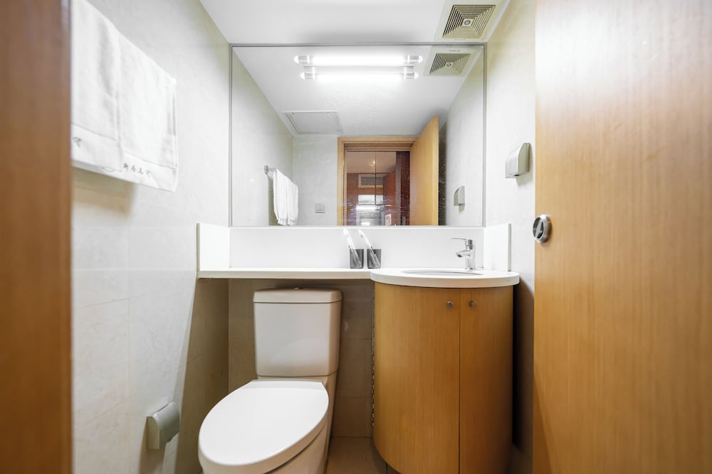 Shanghai Hills & Wanye Prime Stay