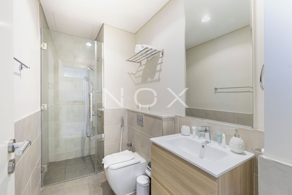 DHH1 Bed Serene Golf Vita A Damac Hills