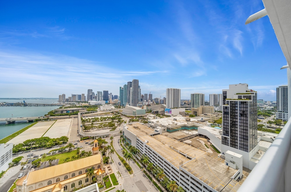 The Grand Biscayne Bay