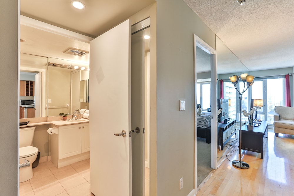 Executive High Rise Suite-4