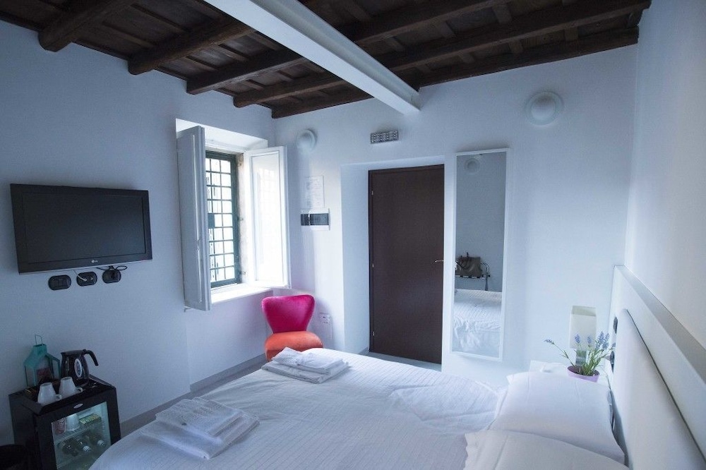 Flowers Apartments