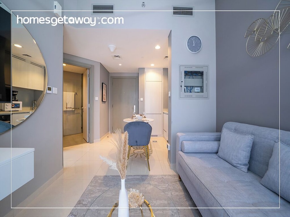 Spacious & Fully Furnished 1BR in Zada