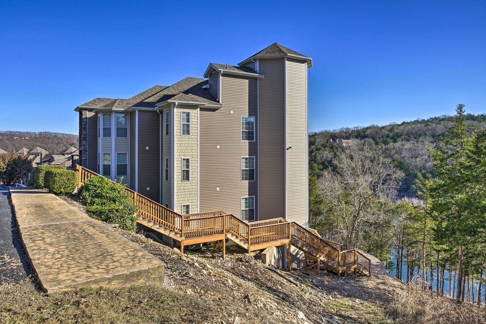 Condo in Lakefront Resort w/ Boat Launch & Pool! view 2
