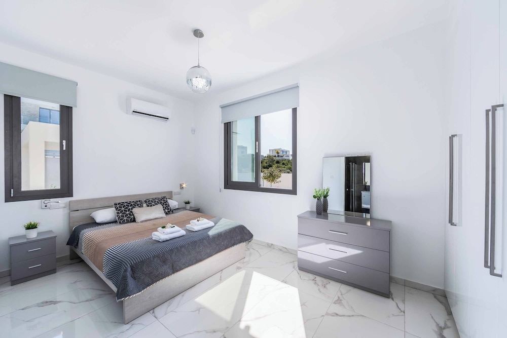 Villa Adaris