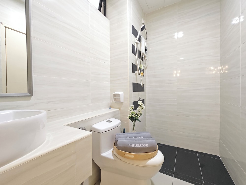 Kempas Dsummit Residences by Antlerzone