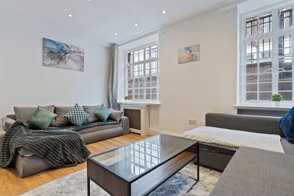 Cozy Apt Step Away Hyde Park and Oxford Street