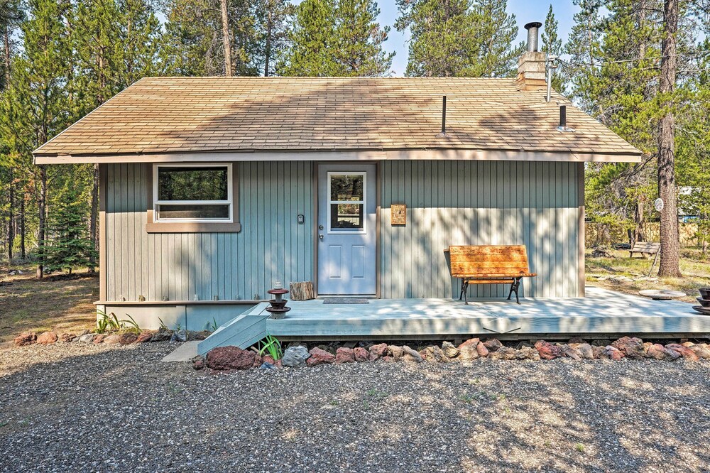 High Lakes Hideaway: La Pine Fishing Cabin! view 5