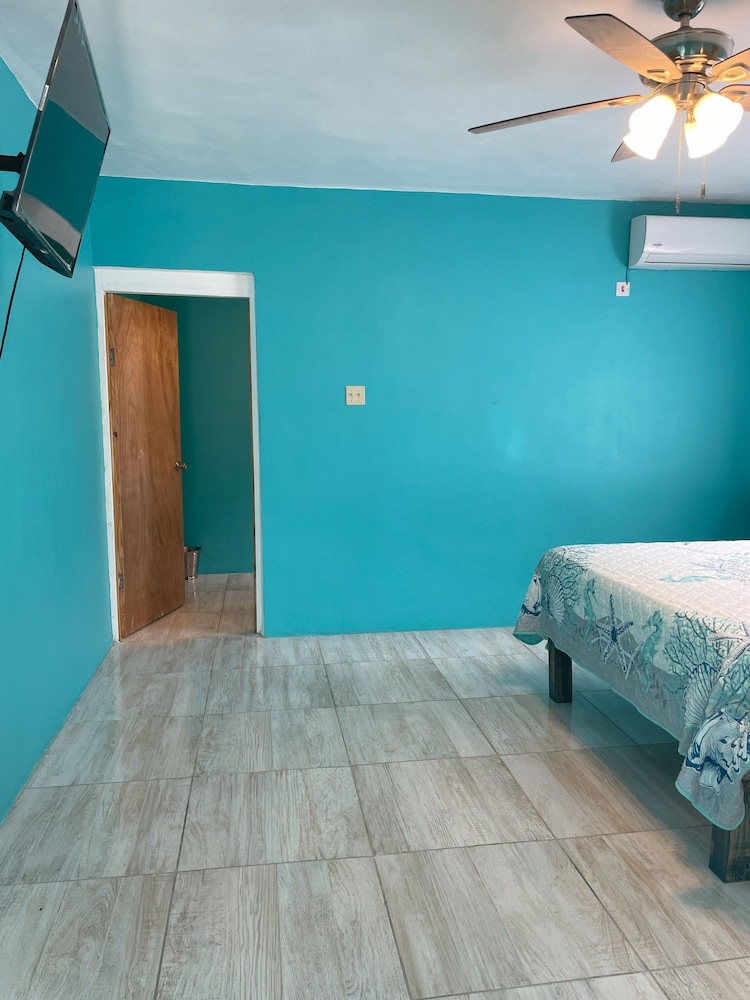 YanceyLargo Estate - Newly Built Modern 1 Bedroom Suite 1 Villa by RedAwning view 2