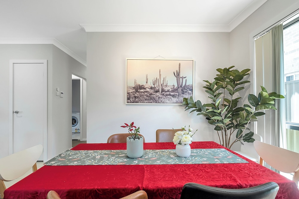 Kozyguru | Marsden Park | Charming 5Bed + Backyard