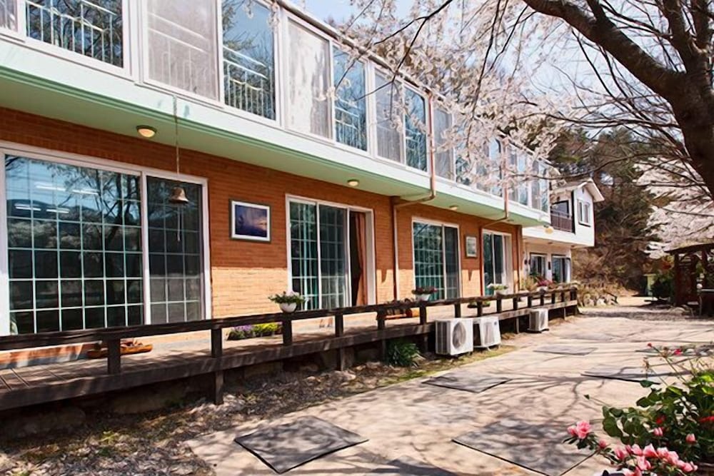 Yangpyeong to Stay in Pension