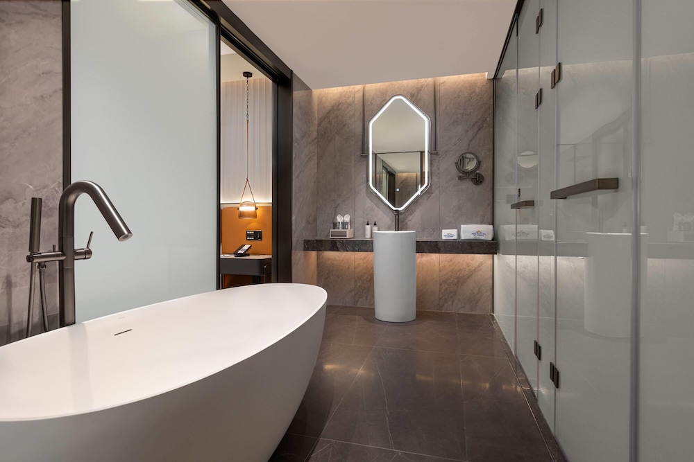 Microtel BY Wyndham Maoming Dianbai