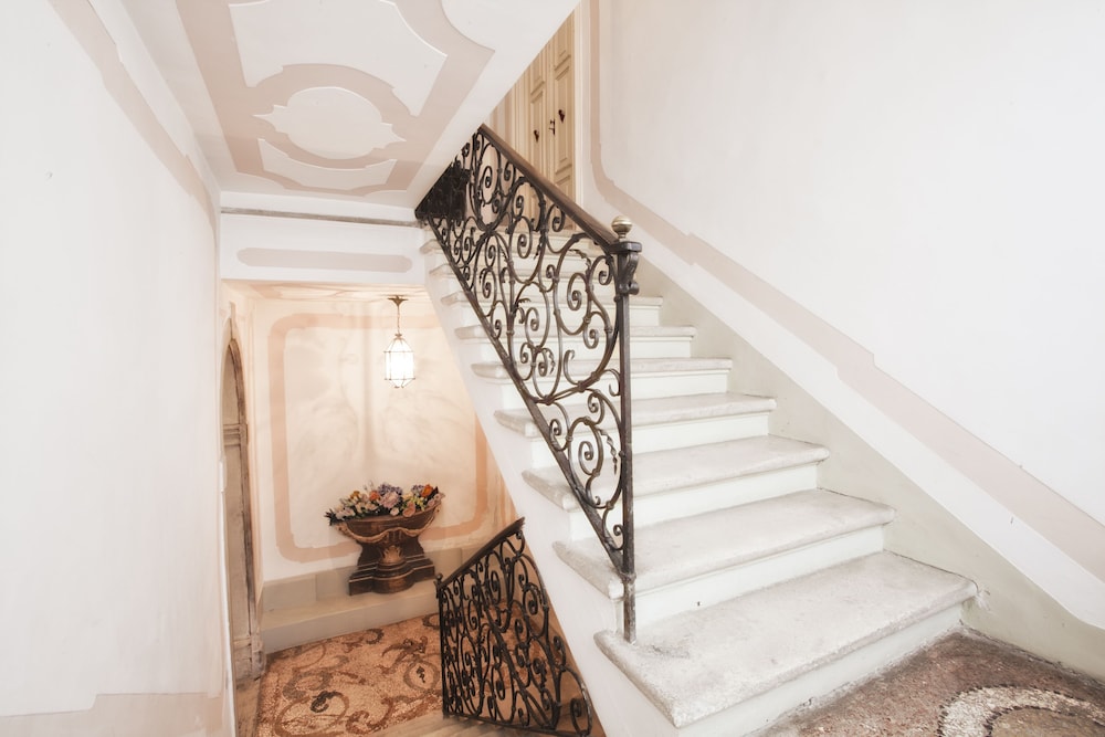 PALAZZETTO SAN LIO