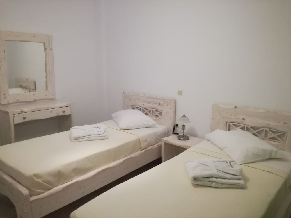 The Cliff Reflections - Adults Only photo 5