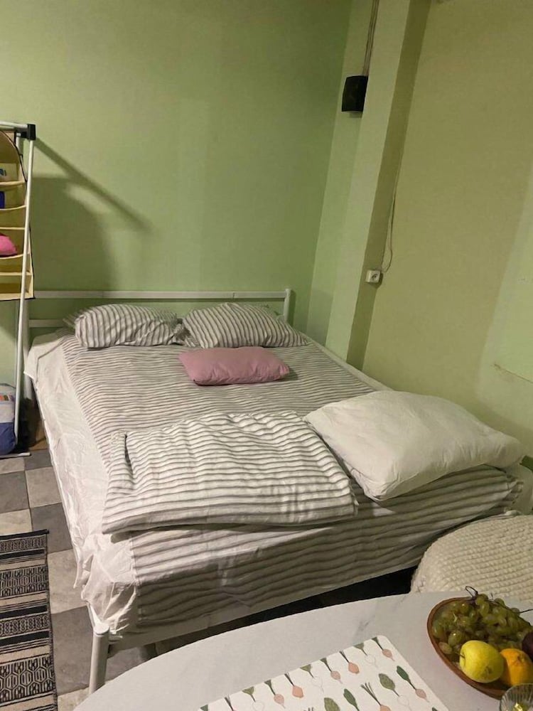 Vahes Family Guest house