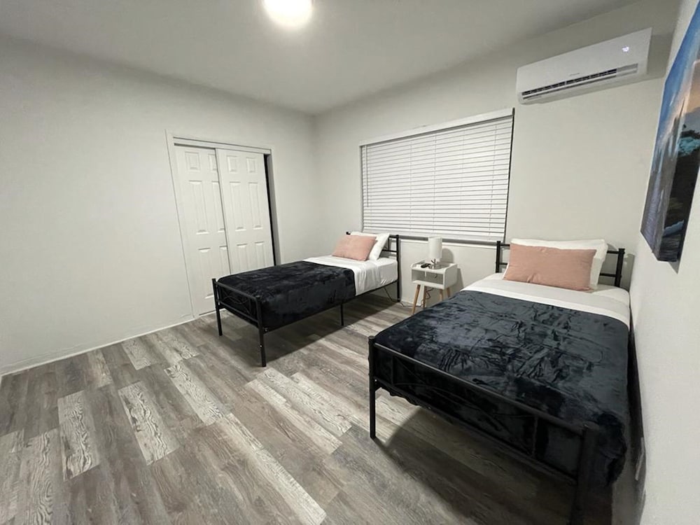 Douglas Rd Apartments