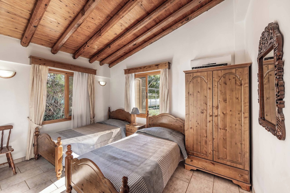 Coral Bay Cottage