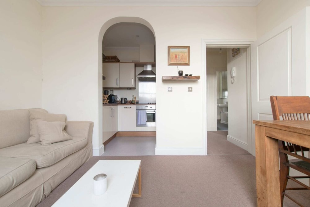 Unique and Cozy 1 Bed Flat in Dalston