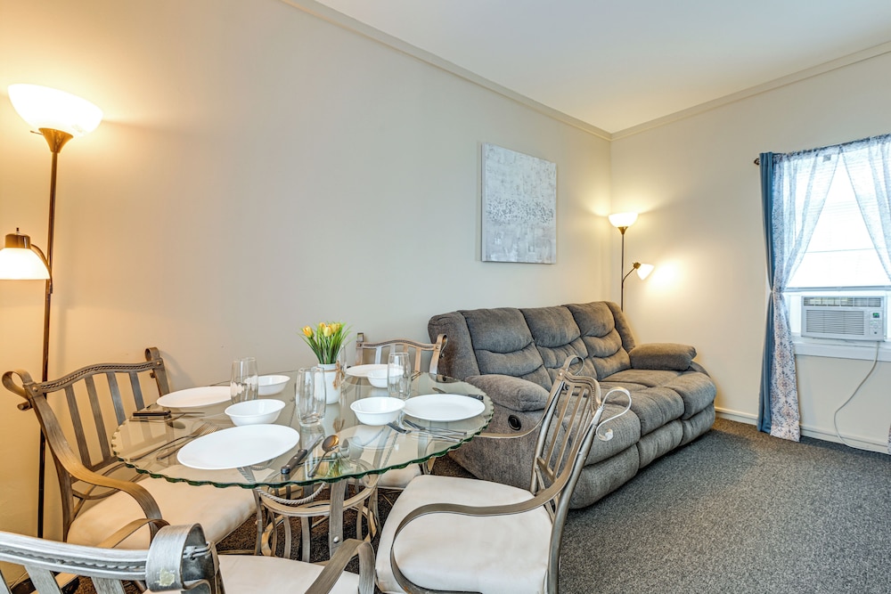 Near Cayuga Wine Trail: Family Retreat w/ Yard!