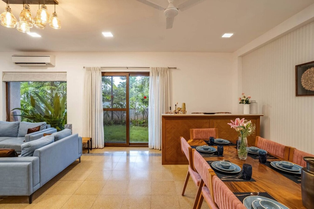 Villa Ayana 5bhk With Pool and Near the Beach