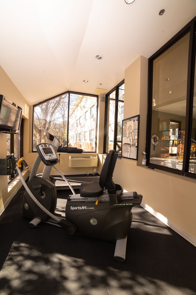 Quality Hotel - Property Image 9
