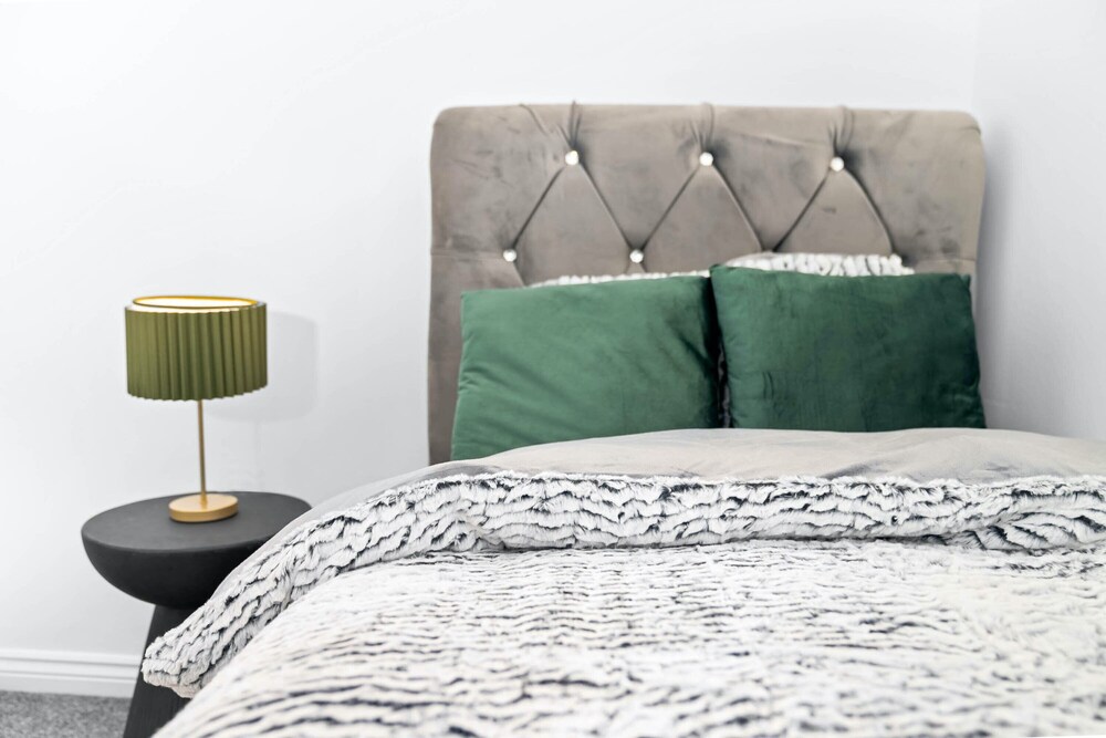 House - Sleeps 6, Garden & Free Parking