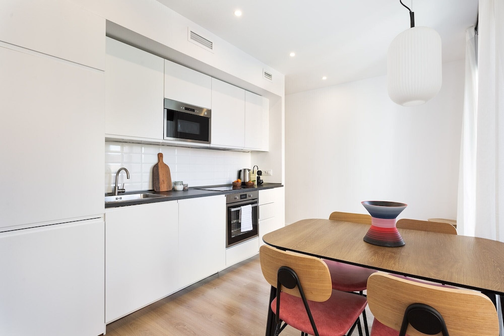 Urban Chill Apartments By Olala Homes